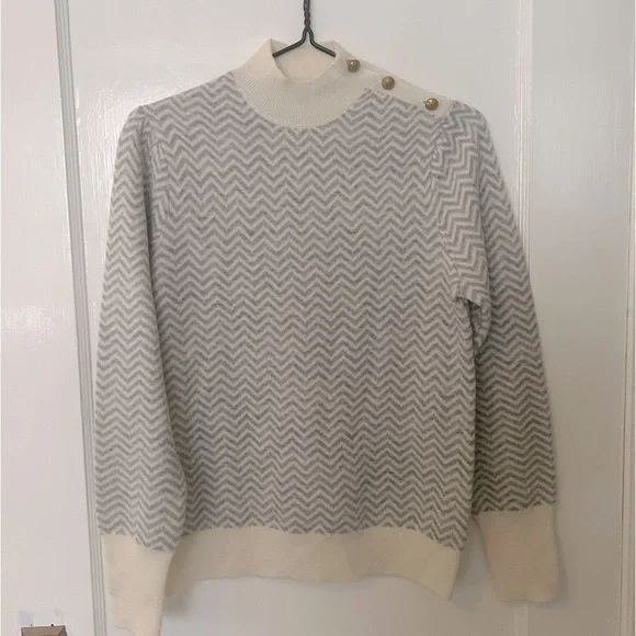 J.Crew Herringbone Chevron Grey & White Print Sweater Size Small FLAWED - Picture 1 of 7